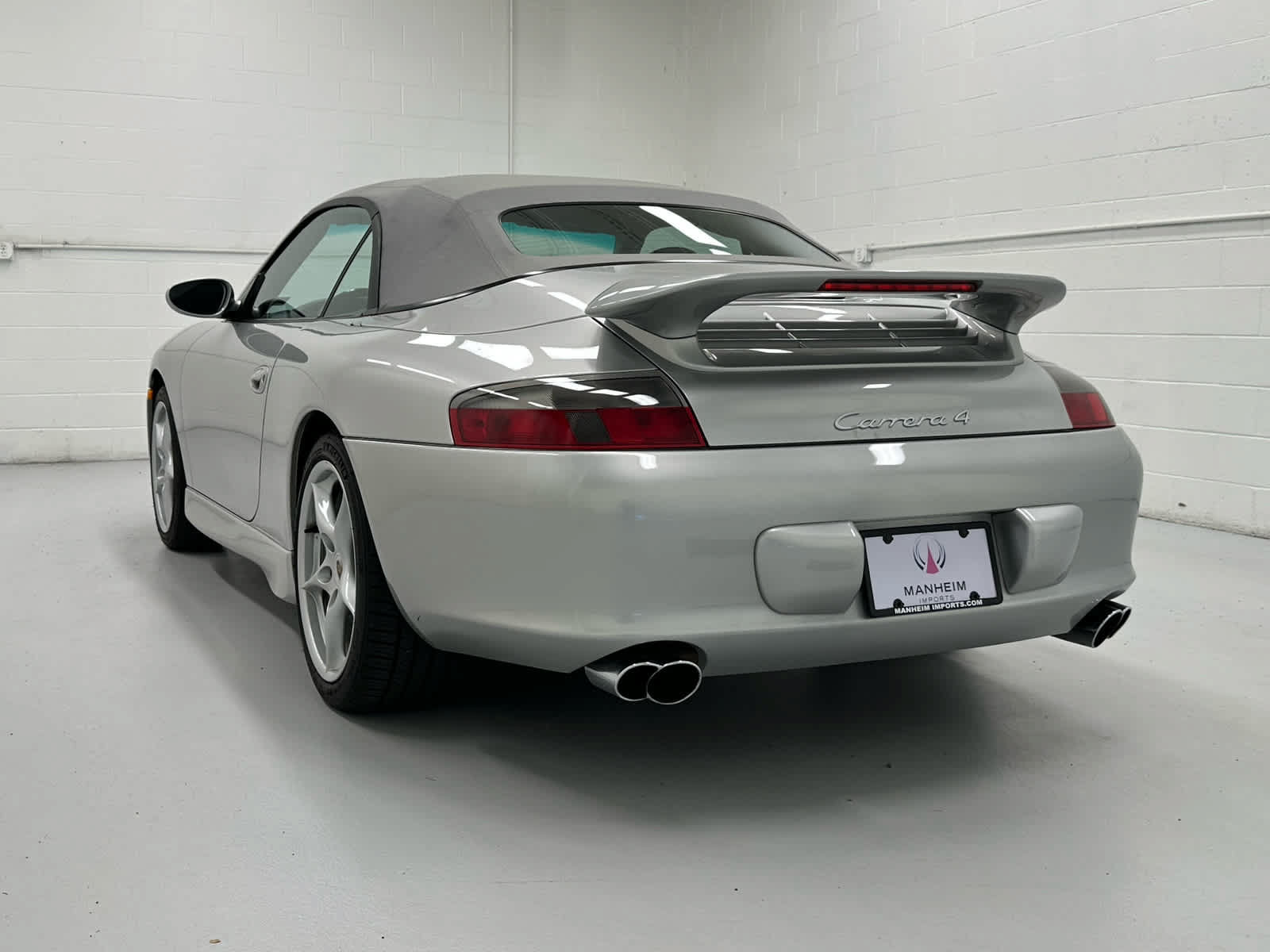 Used 2003 Porsche 911 Carrera 4 AWD/4WD image 16