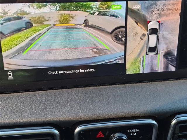New 2026 Nissan Sentra SR w/ SR Premium Package FWD image 12