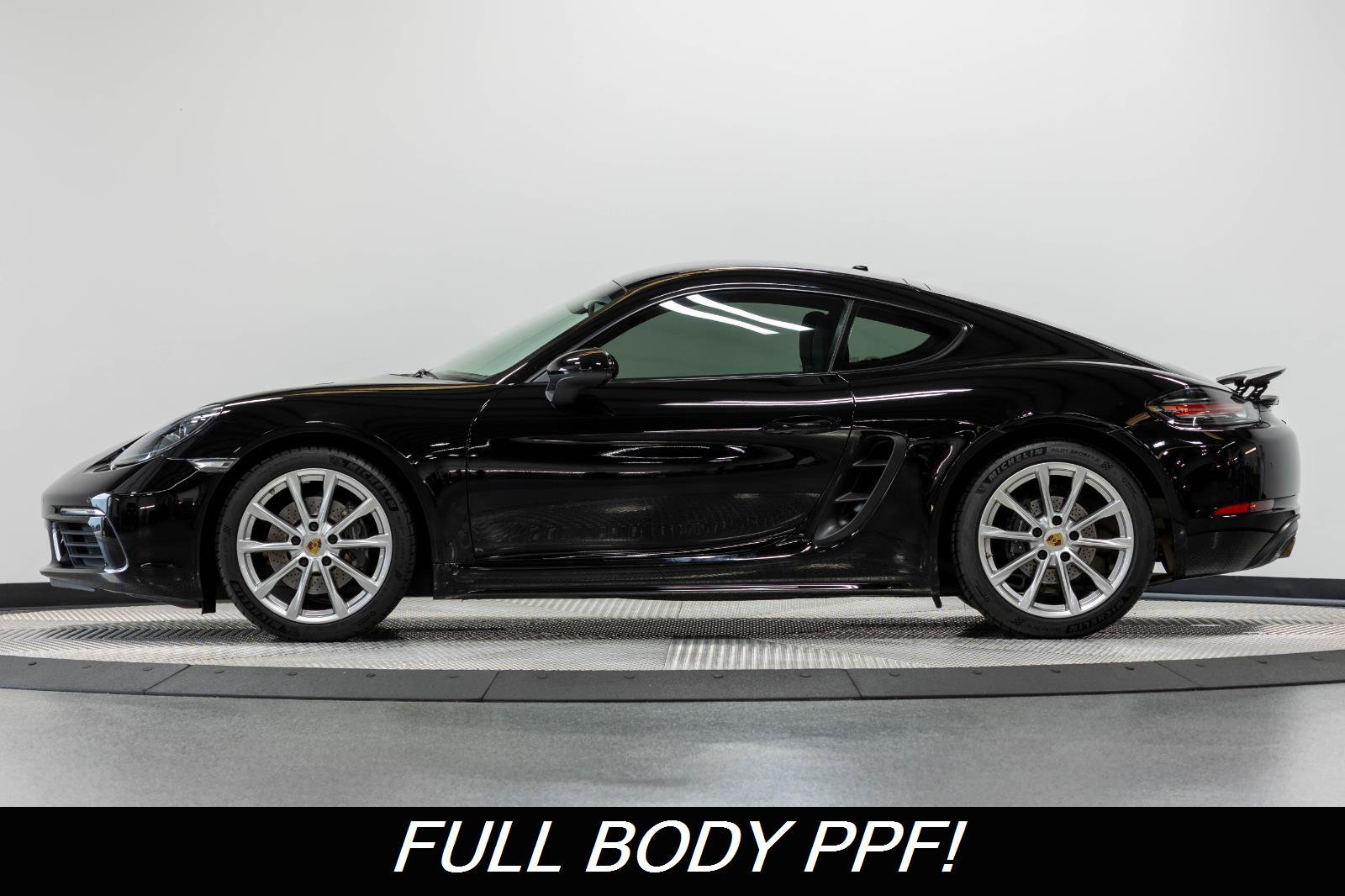 Used 2018 Porsche 718 Cayman RWD image 8