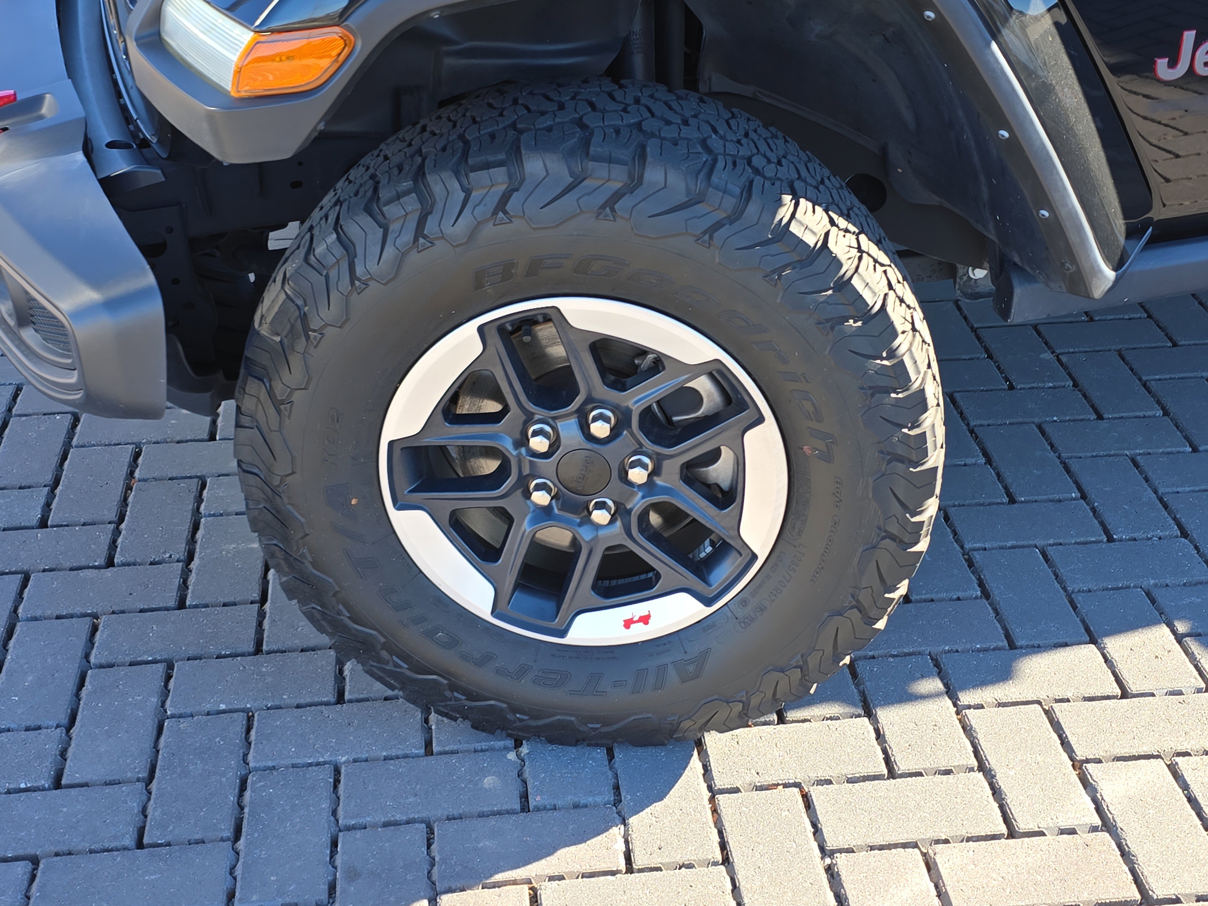 Used 2022 Jeep Wrangler Unlimited Rubicon w/ LED Lighting Group image 10