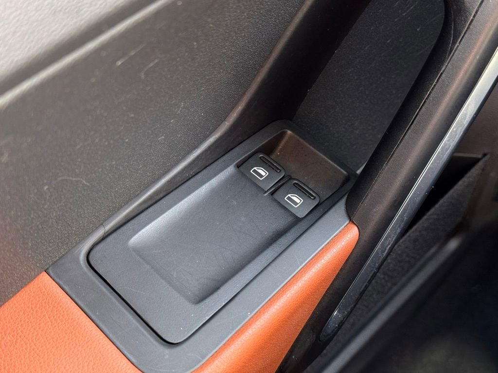 Used 2015 Volkswagen Beetle 1.8T Classic image 24