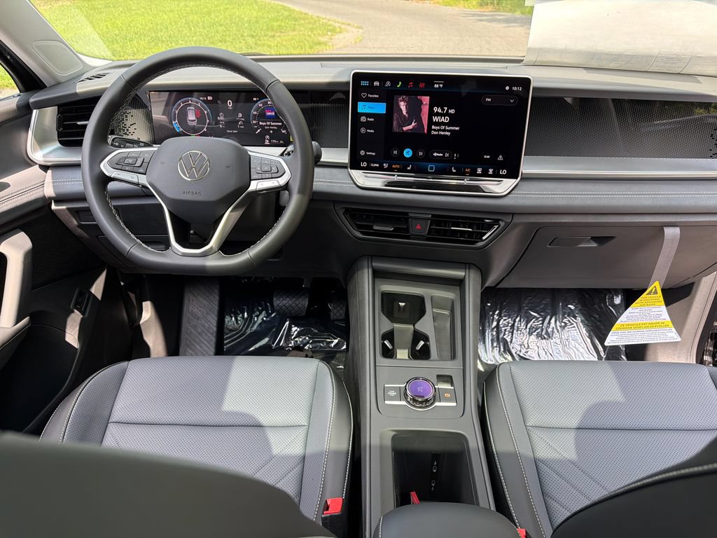 New 2026 Volkswagen Tiguan SE AWD/4WD image 8