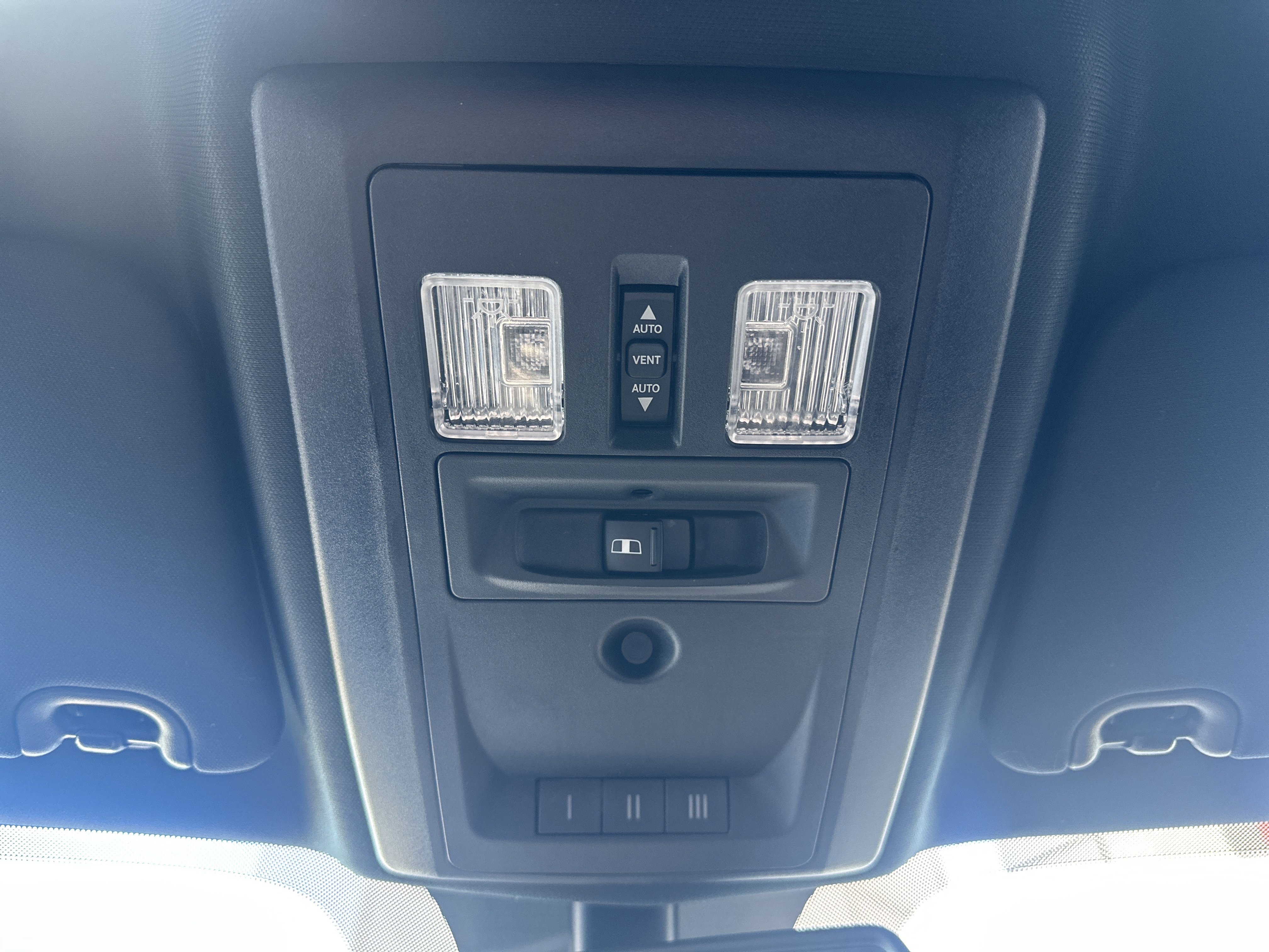 Used 2018 RAM 3500 Laramie Longhorn image 37