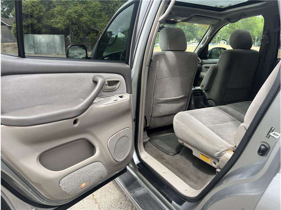 Used 2006 Toyota Sequoia SR5 RWD image 11