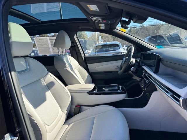 Certified 2025 Hyundai Tucson Limited image 22