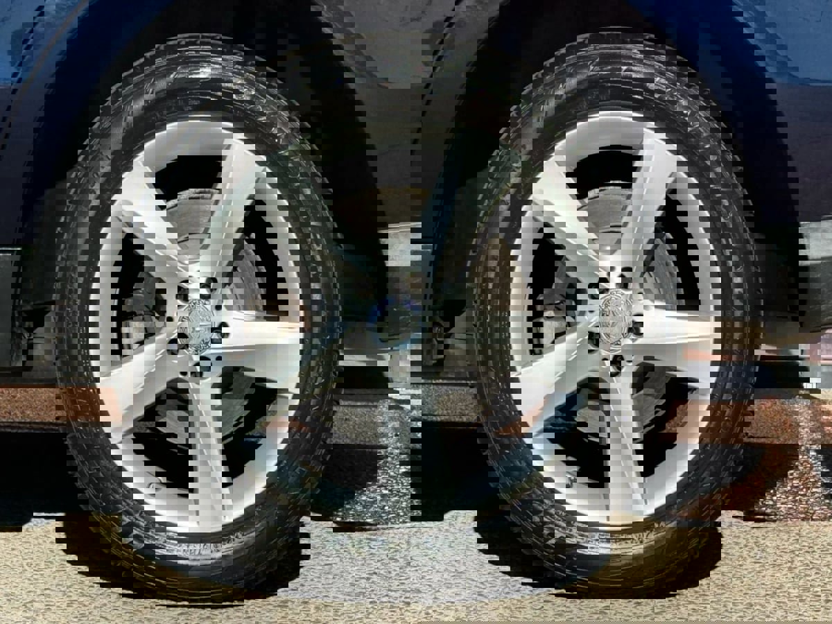 Used 2017 Mercedes-Benz GLE 350 4MATIC image 29