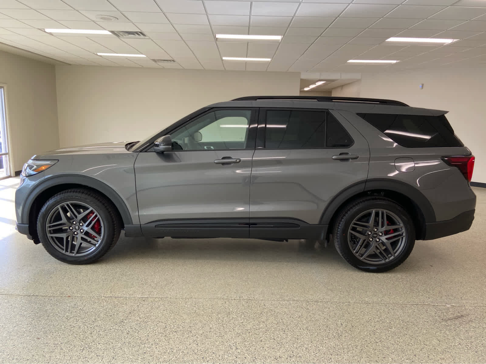 New 2025 Ford Explorer ST image 11