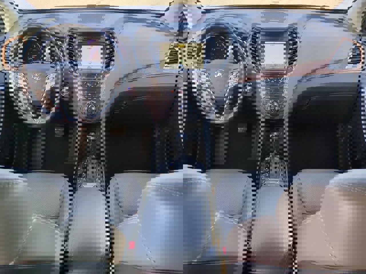 Used 2017 Hyundai Santa Fe Limited image 15