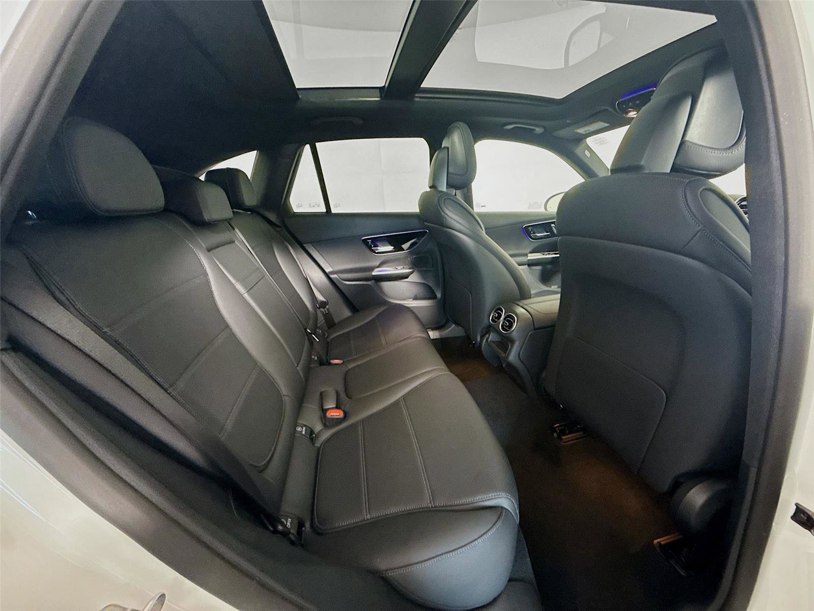 Used 2026 Mercedes-Benz GLC 300 4MATIC image 19