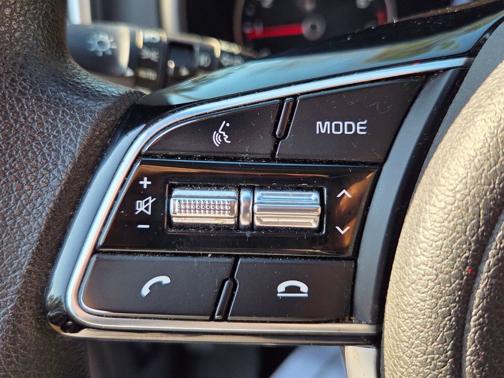 Used 2022 Kia Sportage LX image 23