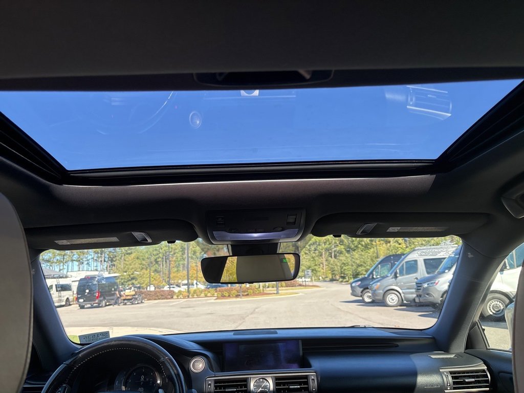 Used 2017 Lexus IS 200t image 43