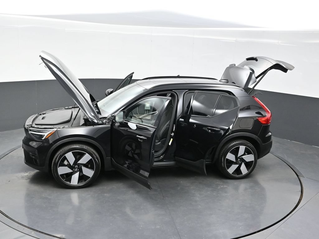 Used 2023 Volvo XC40 Recharge Ultimate w/ Protection Package Premier AWD/4WD image 42