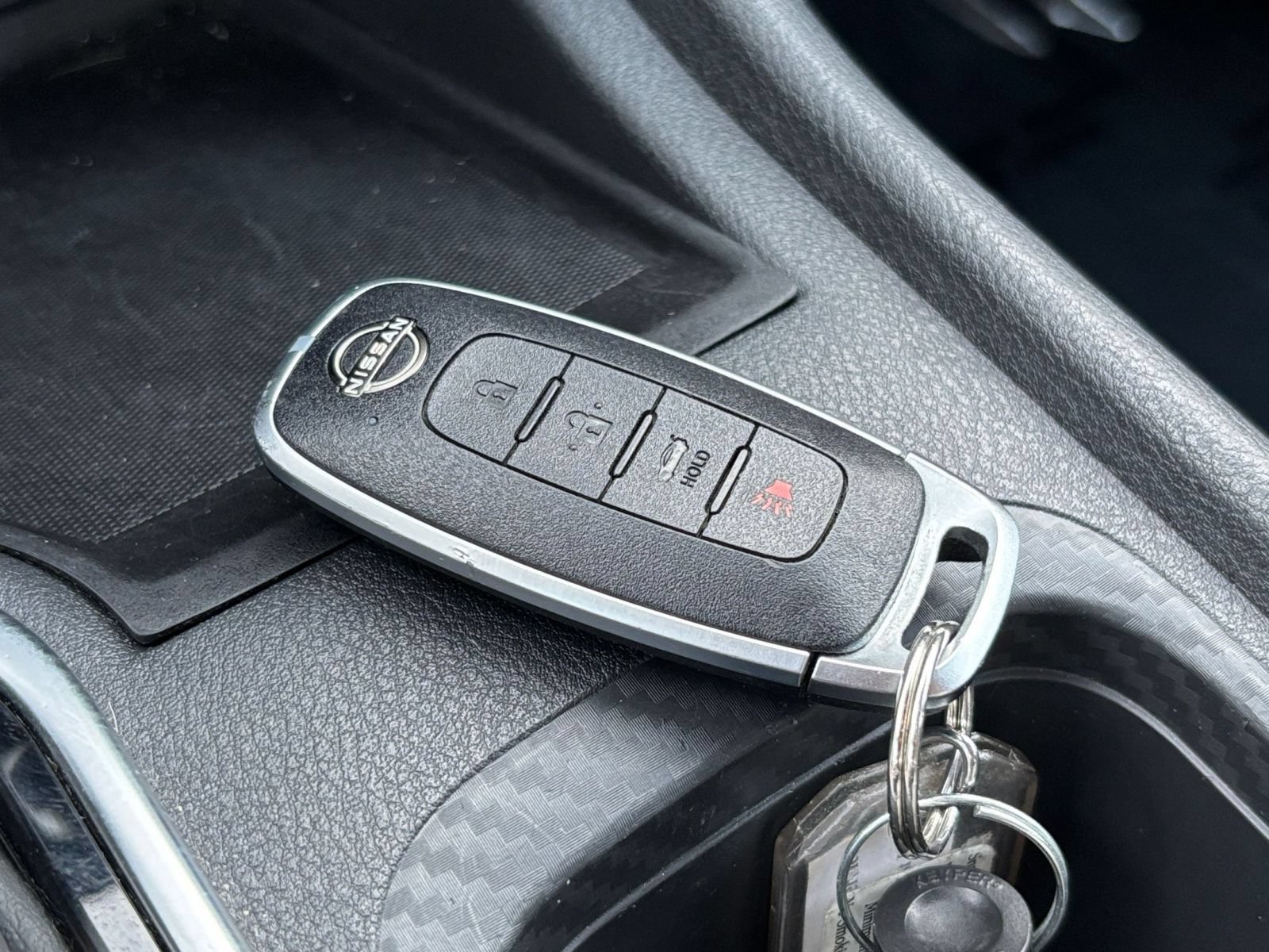 Used 2025 Nissan Sentra SV FWD image 17