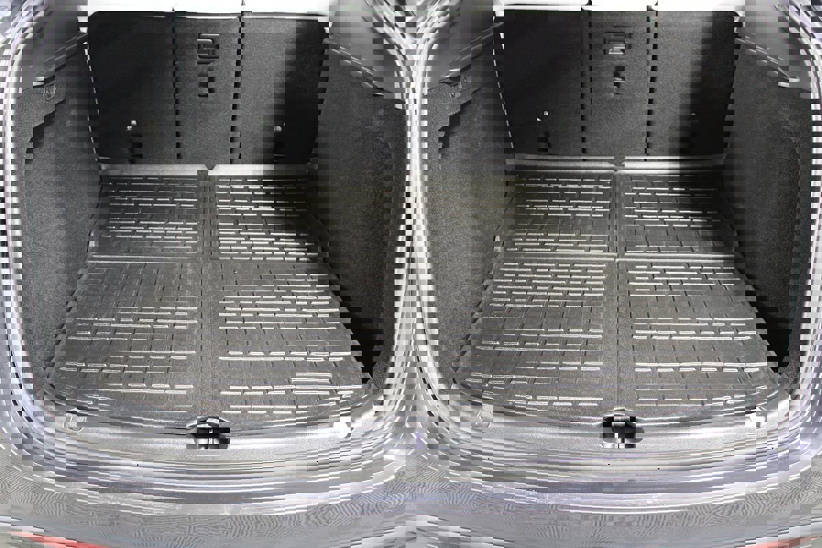 Used 2023 Tesla Model Y Performance image 26