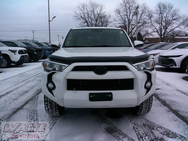 Used 2018 Toyota 4Runner SR5 image 6