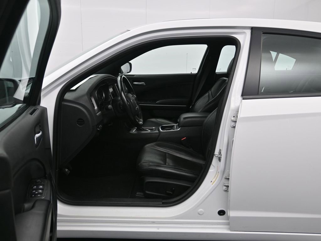 Used 2022 Dodge Charger SXT w/ Leather Interior Group image 19