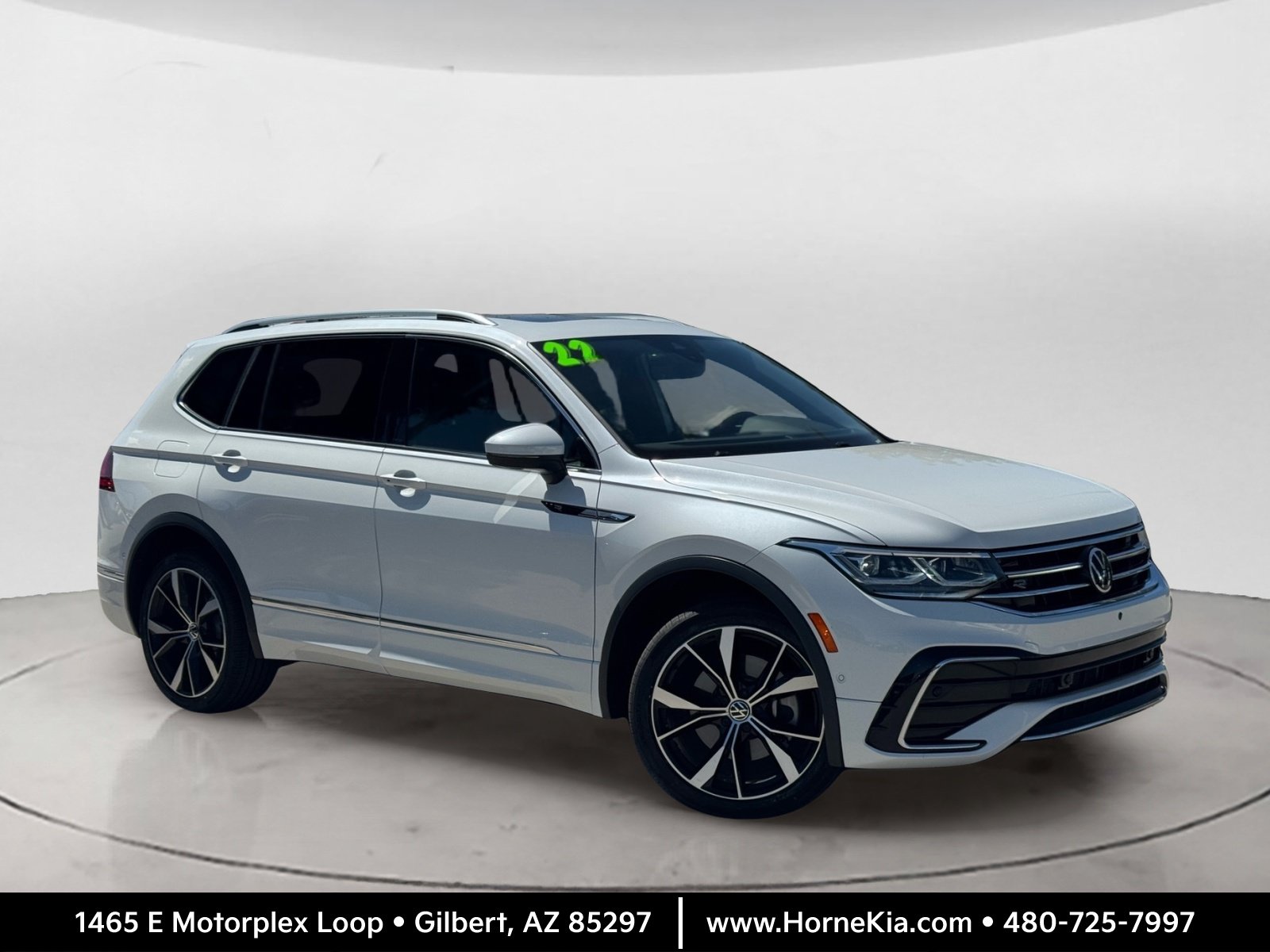Used 2022 Volkswagen Tiguan SEL R-Line AWD/4WD image 1