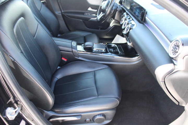 Used 2022 Mercedes-Benz A 220 image 18