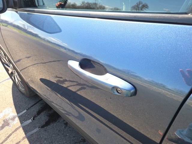 Used 2020 Ford Escape SE Sport image 22