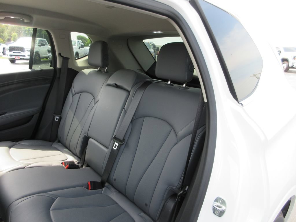 Certified 2020 Buick Envision Essence FWD image 18