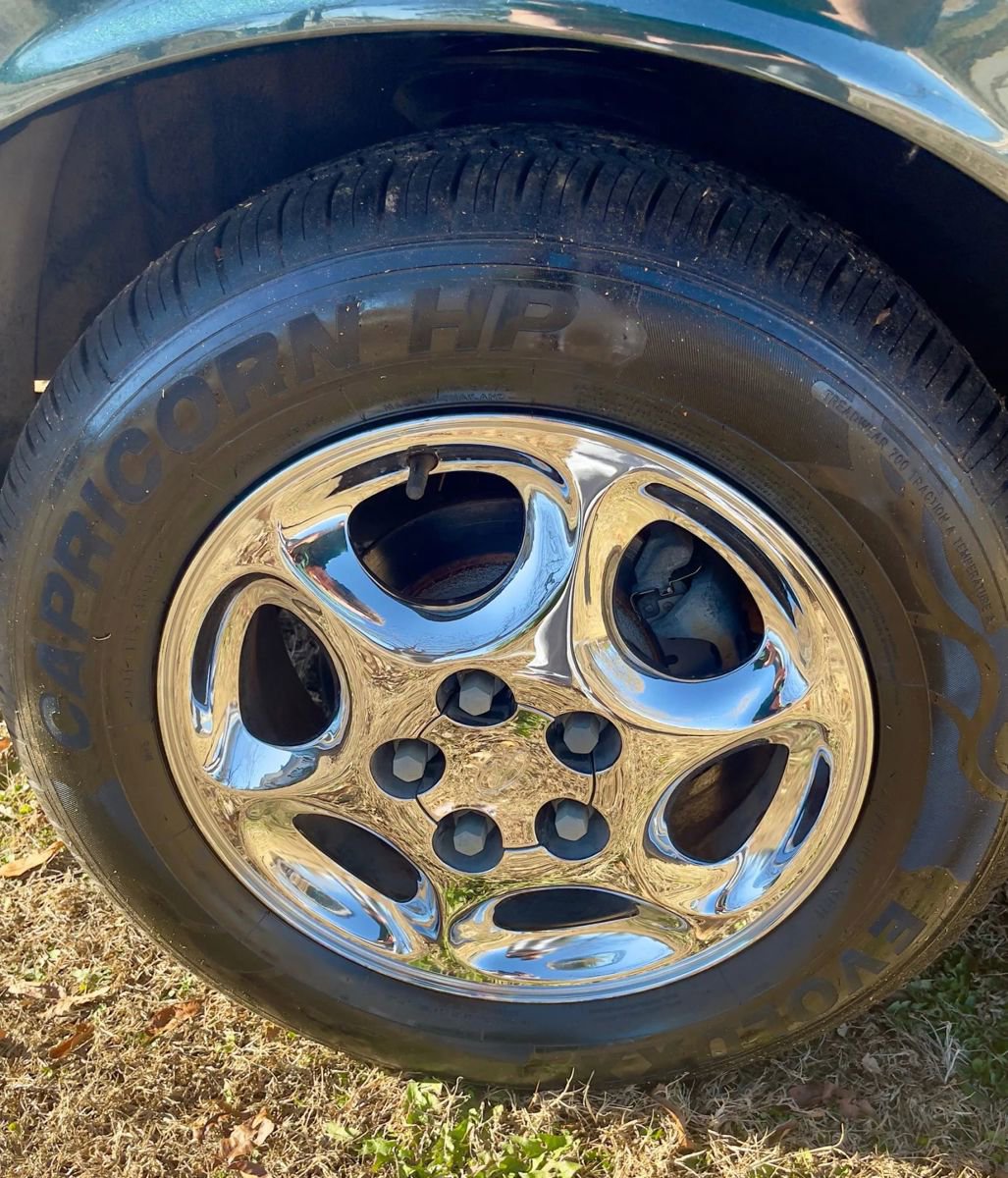 Used 1999 Oldsmobile Intrigue GL image 24