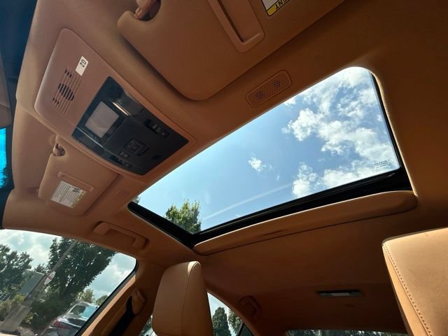 Certified 2023 Lexus ES 250 w/ Premium Package AWD/4WD image 29