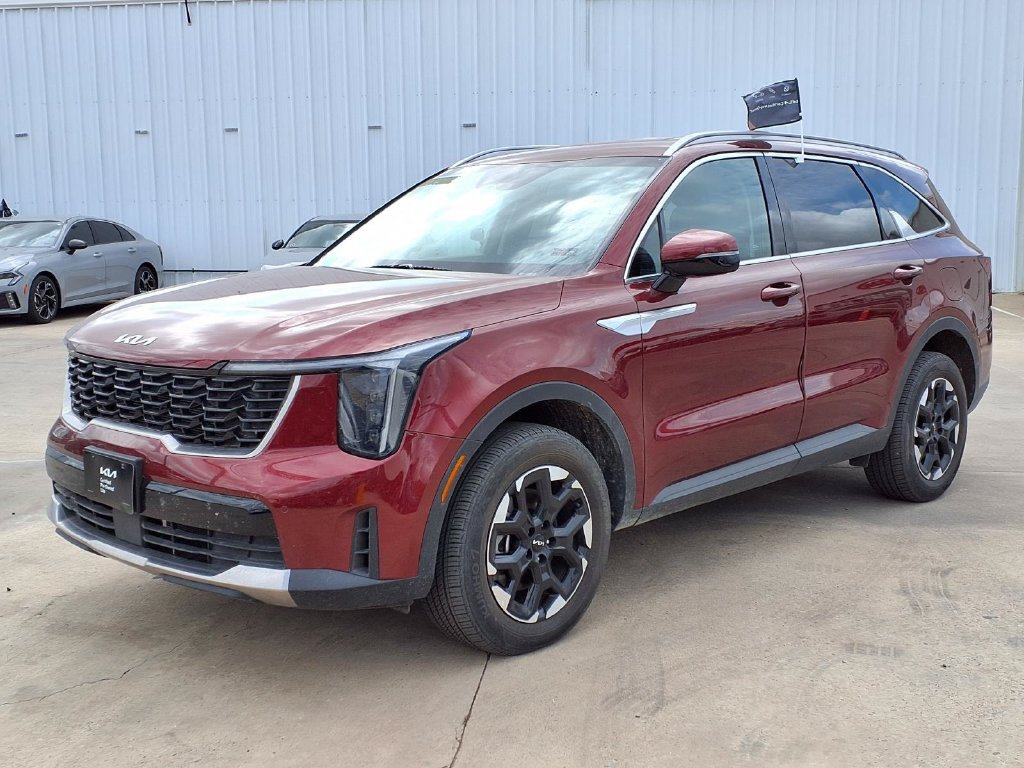 Used 2025 Kia Sorento S AWD/4WD image 3