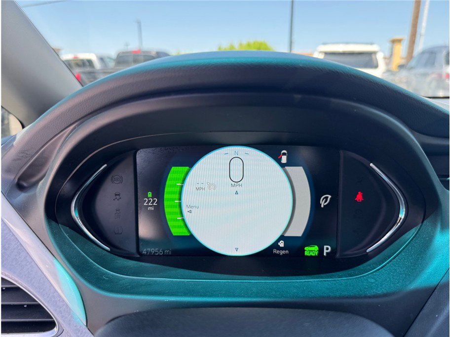 Used 2018 Chevrolet Bolt Premier w/ Driver Confidence II Package FWD image 26