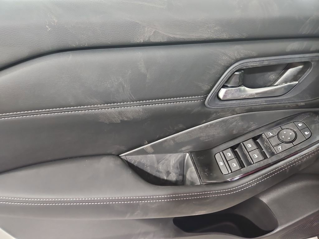 New 2026 Nissan Rogue SV image 10