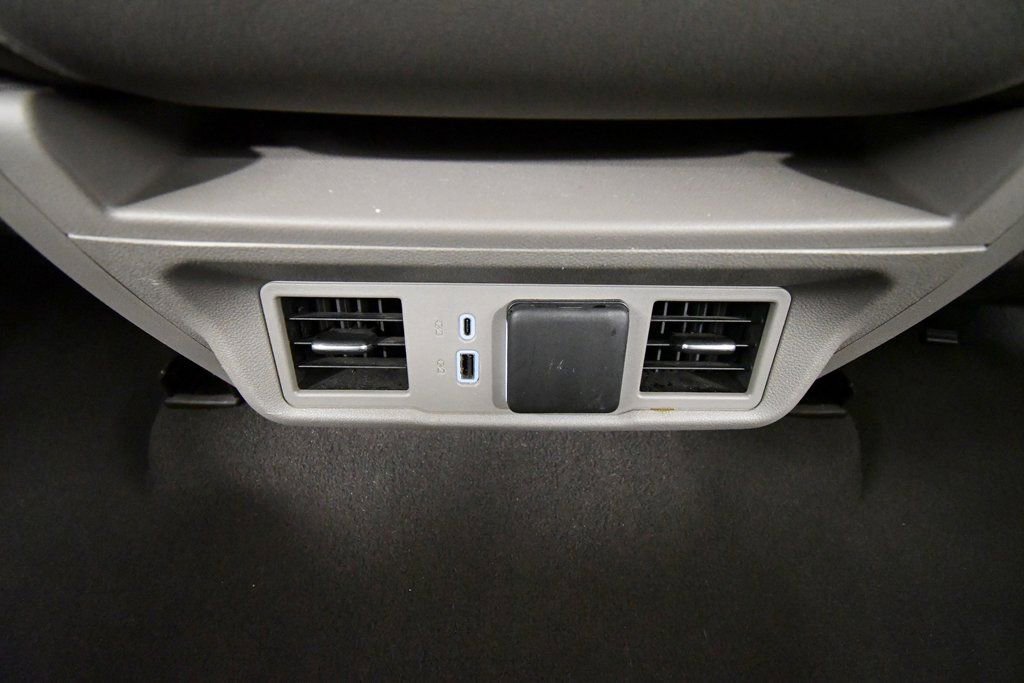 Used 2024 GMC Sierra 1500 SLT image 15