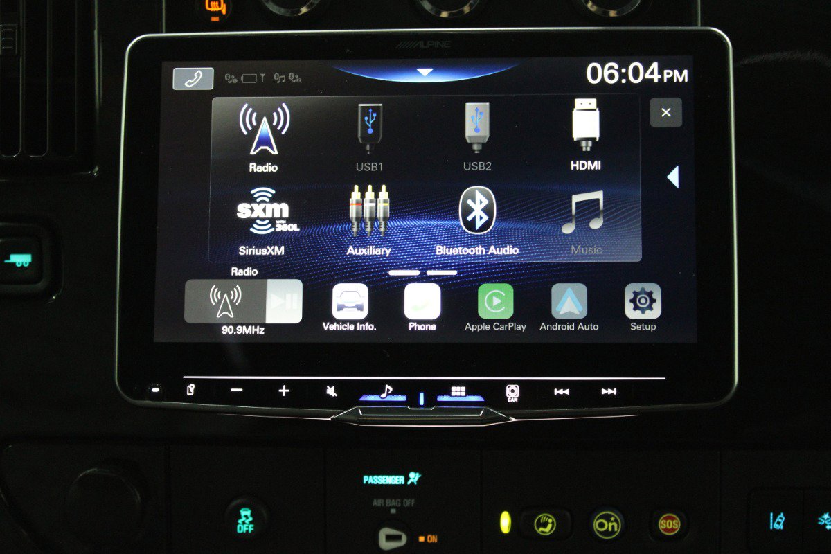 Used 2025 Chevrolet Express 2500 Extended w/ Driver Convenience Package image 31