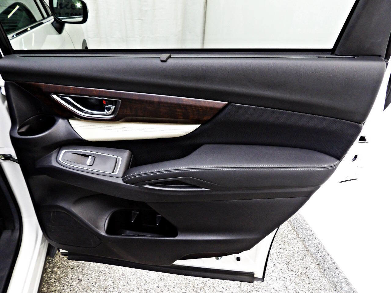 Used 2022 Subaru Ascent Touring w/ Popular Package #2A image 13