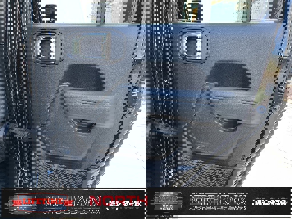 New 2025 Jeep Gladiator Rubicon w/ Convenience Group image 22