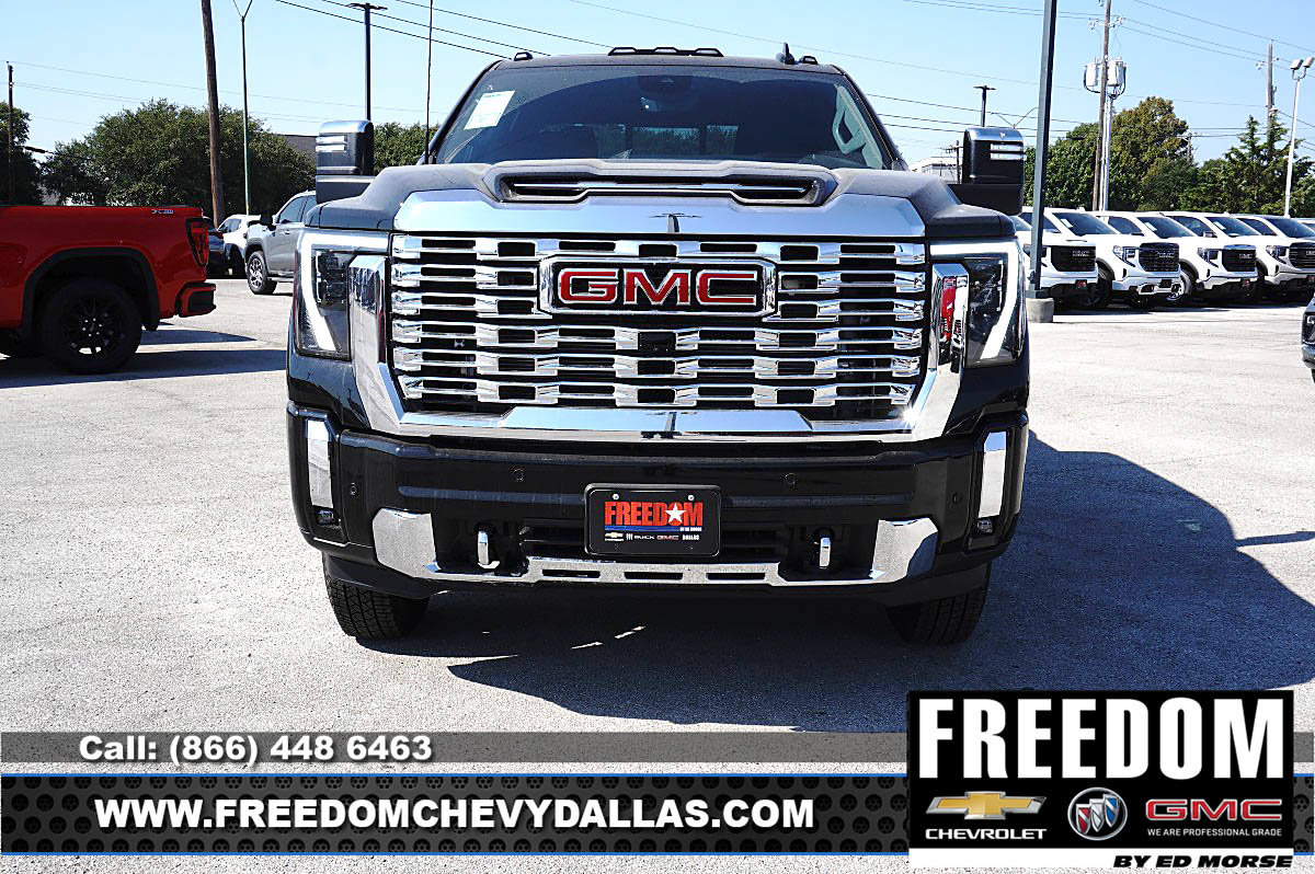 New 2026 GMC Sierra 3500 Denali w/ Denali Reserve Package AWD/4WD image 2