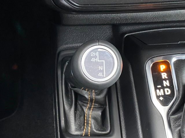 Used 2022 Jeep Gladiator Overland image 18