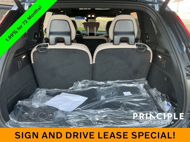 New 2026 Volvo XC90 B6 Plus w/ Protection Package Premier image 32