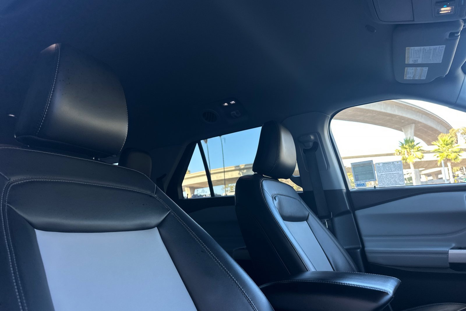 Certified 2022 Ford Explorer XLT w/ Equipment Group 202A image 17