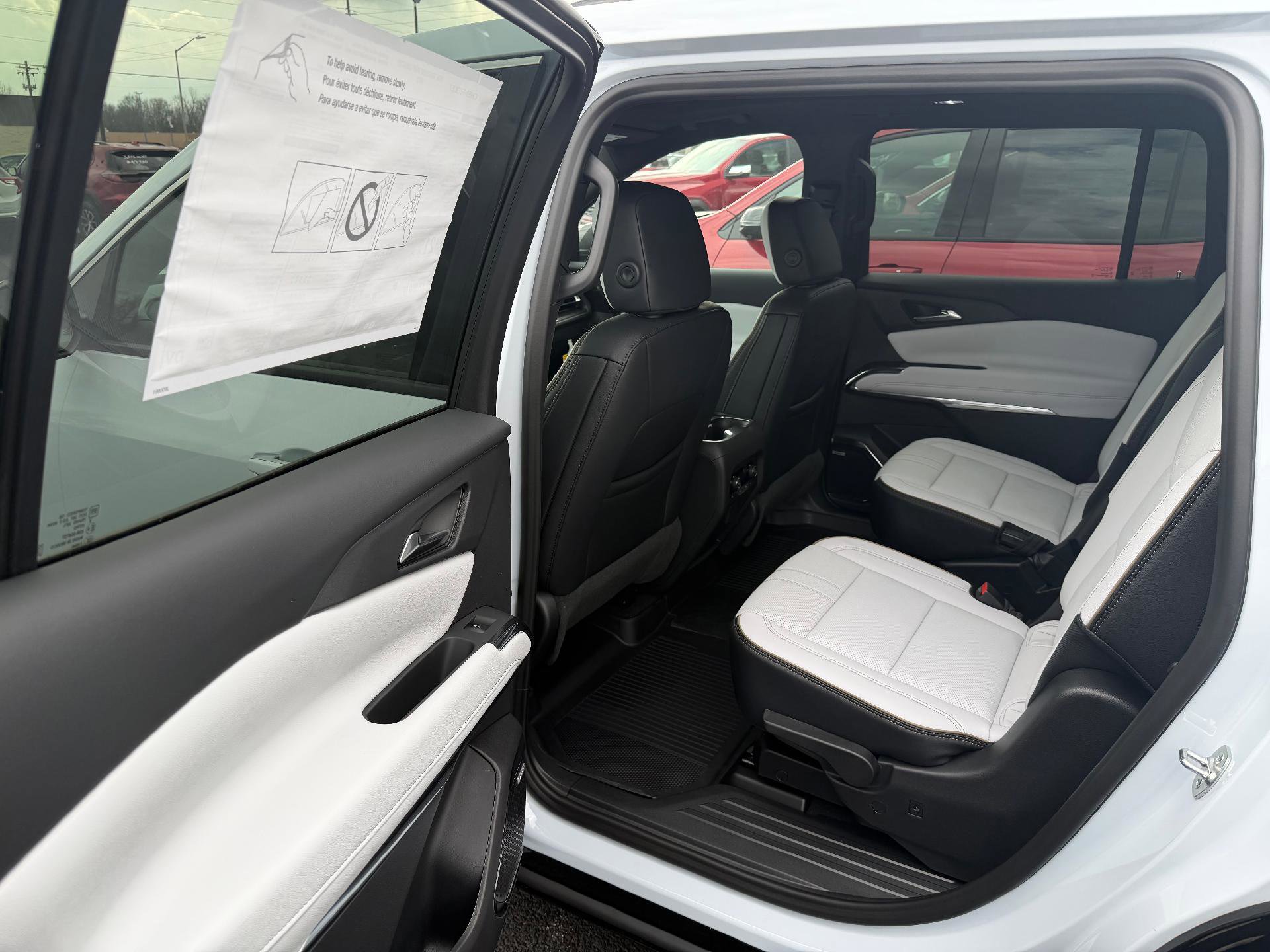 New 2026 Chevrolet Traverse High Country w/ LPO, Floor Liner Package AWD/4WD image 12