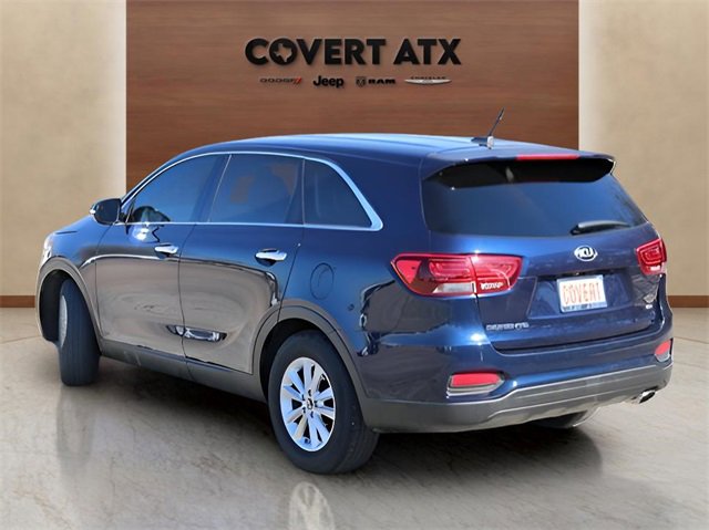 Used 2020 Kia Sorento LX image 3