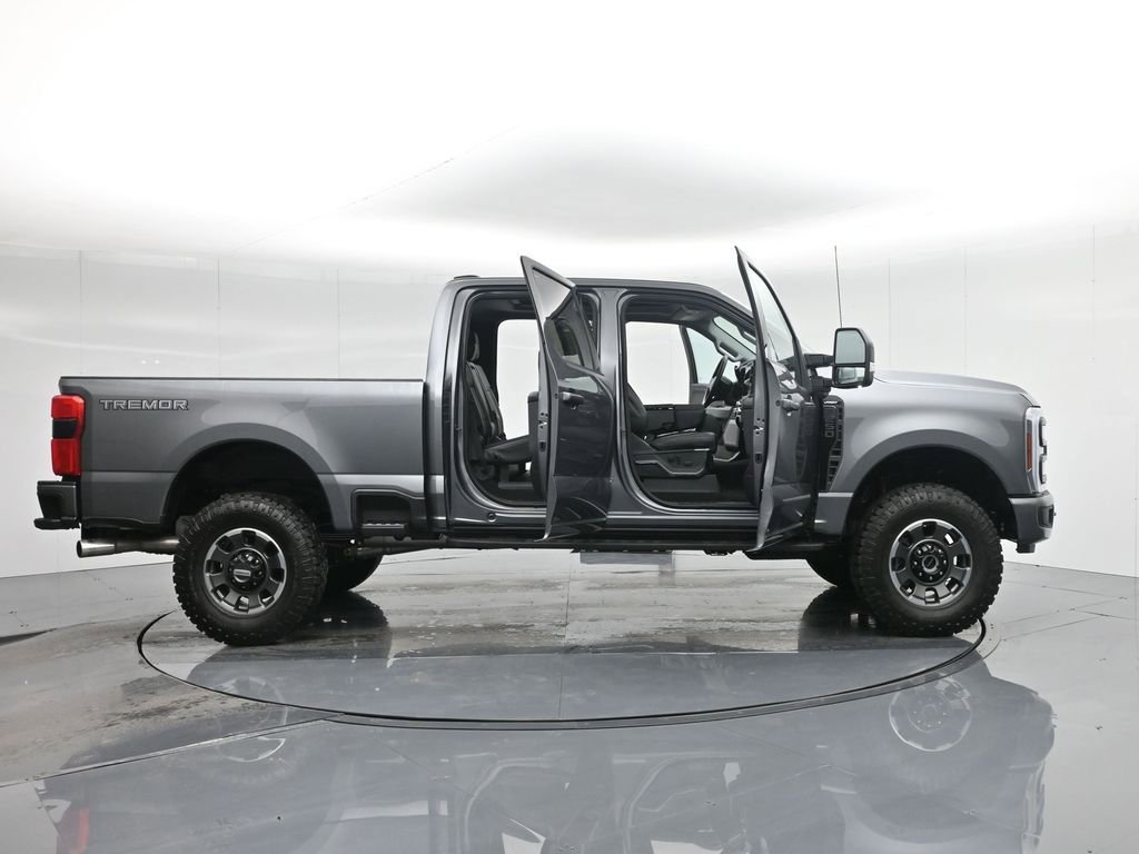 Used 2024 Ford F250 Lariat w/ Tremor Off-Road Package image 5