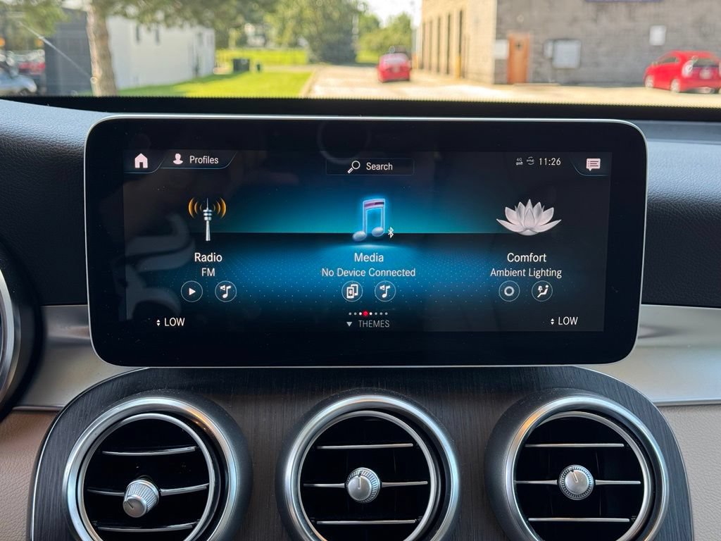 Used 2020 Mercedes-Benz GLC 300 4MATIC image 30
