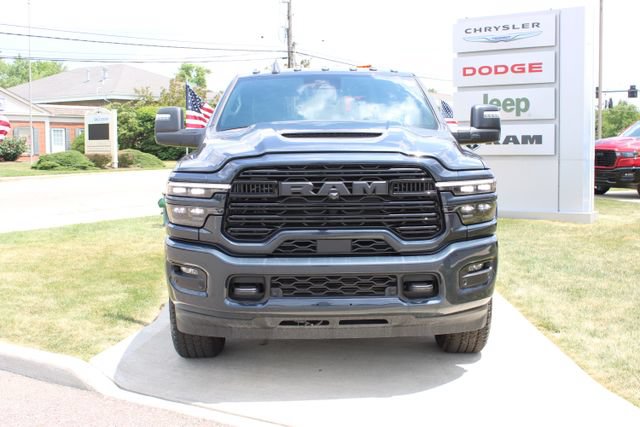 New 2026 RAM 3500 Laramie AWD/4WD image 8