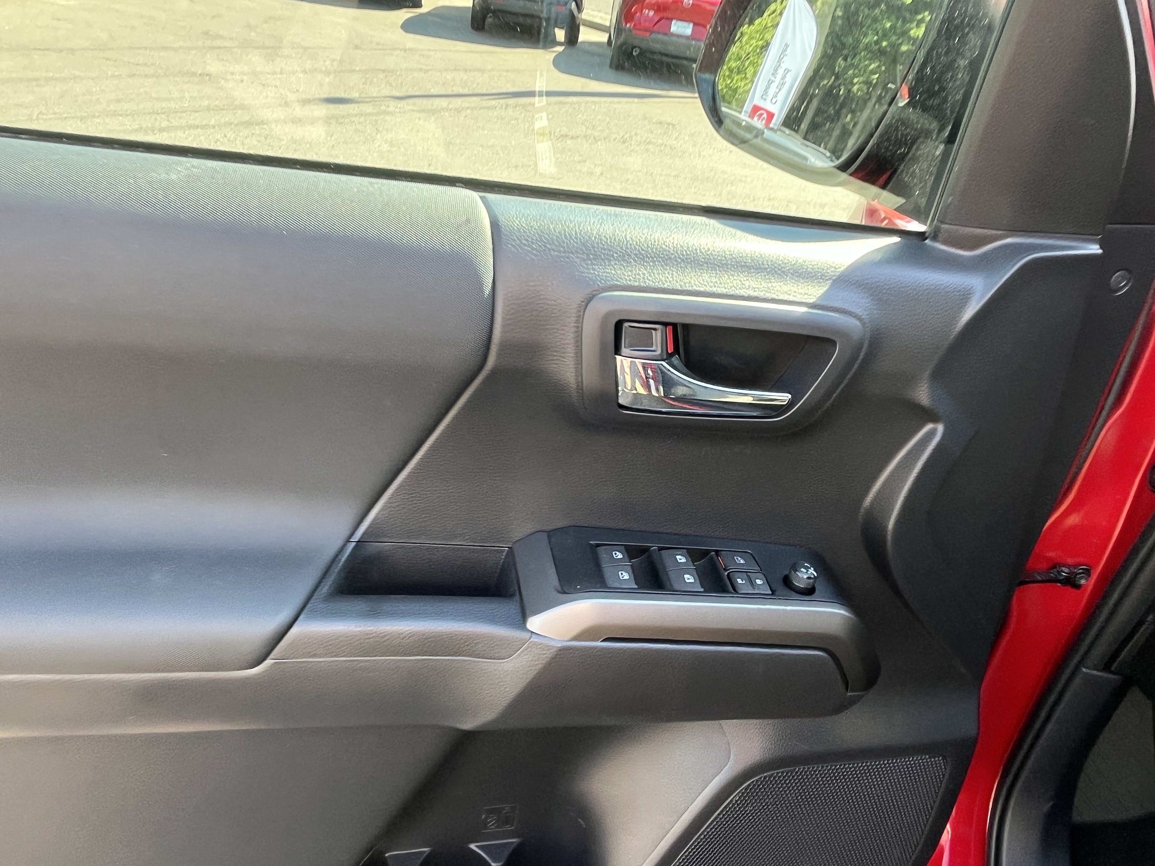Certified 2023 Toyota Tacoma TRD Sport AWD/4WD image 23