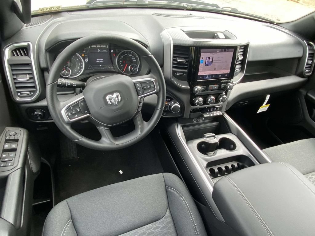 New 2026 RAM 1500 Express AWD/4WD image 40
