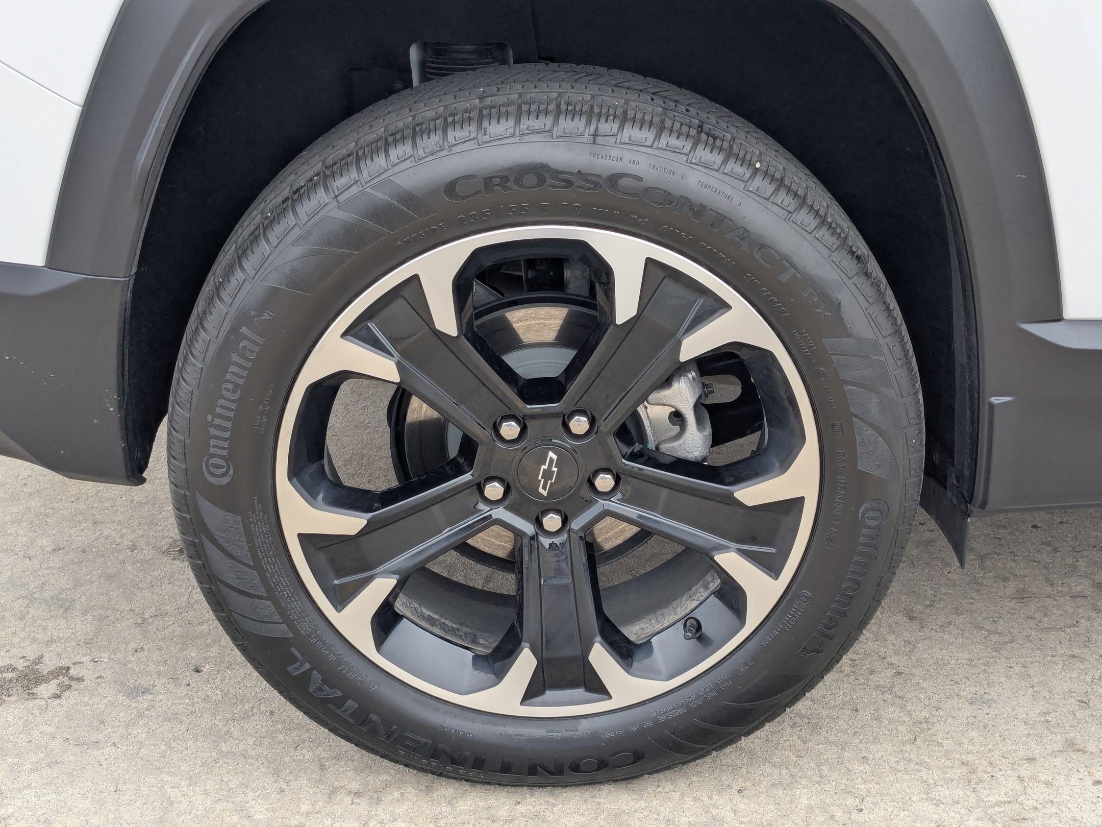 Certified 2025 Chevrolet Equinox LT w/ Safety and Technology Package image 11