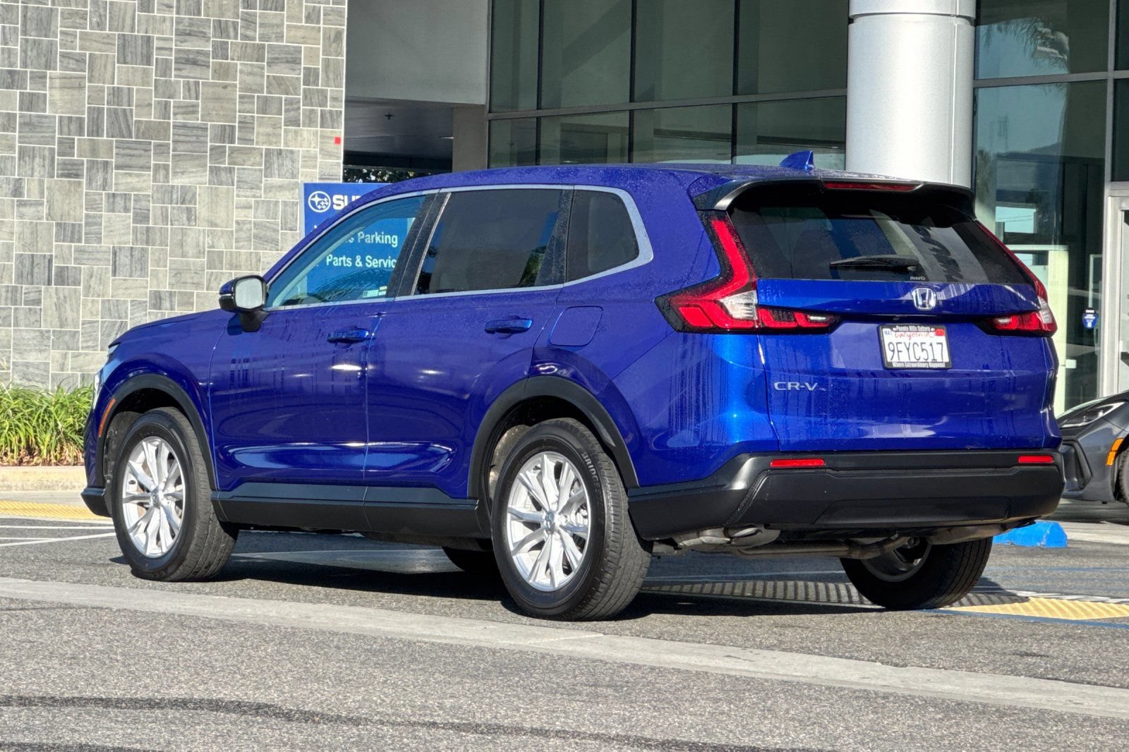 Used 2023 Honda CR-V EX image 6