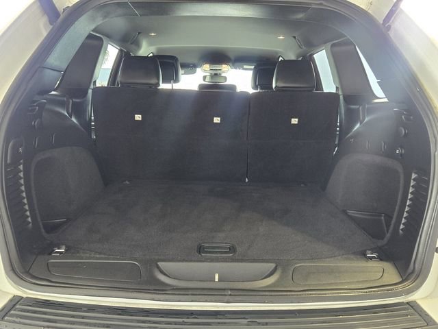 Used 2019 Jeep Grand Cherokee Altitude image 11