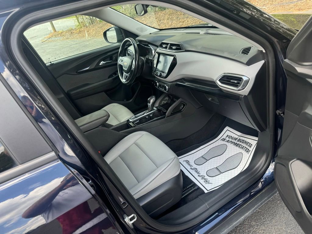 Certified 2021 Chevrolet TrailBlazer LT w/ Premium Seating Package image 10
