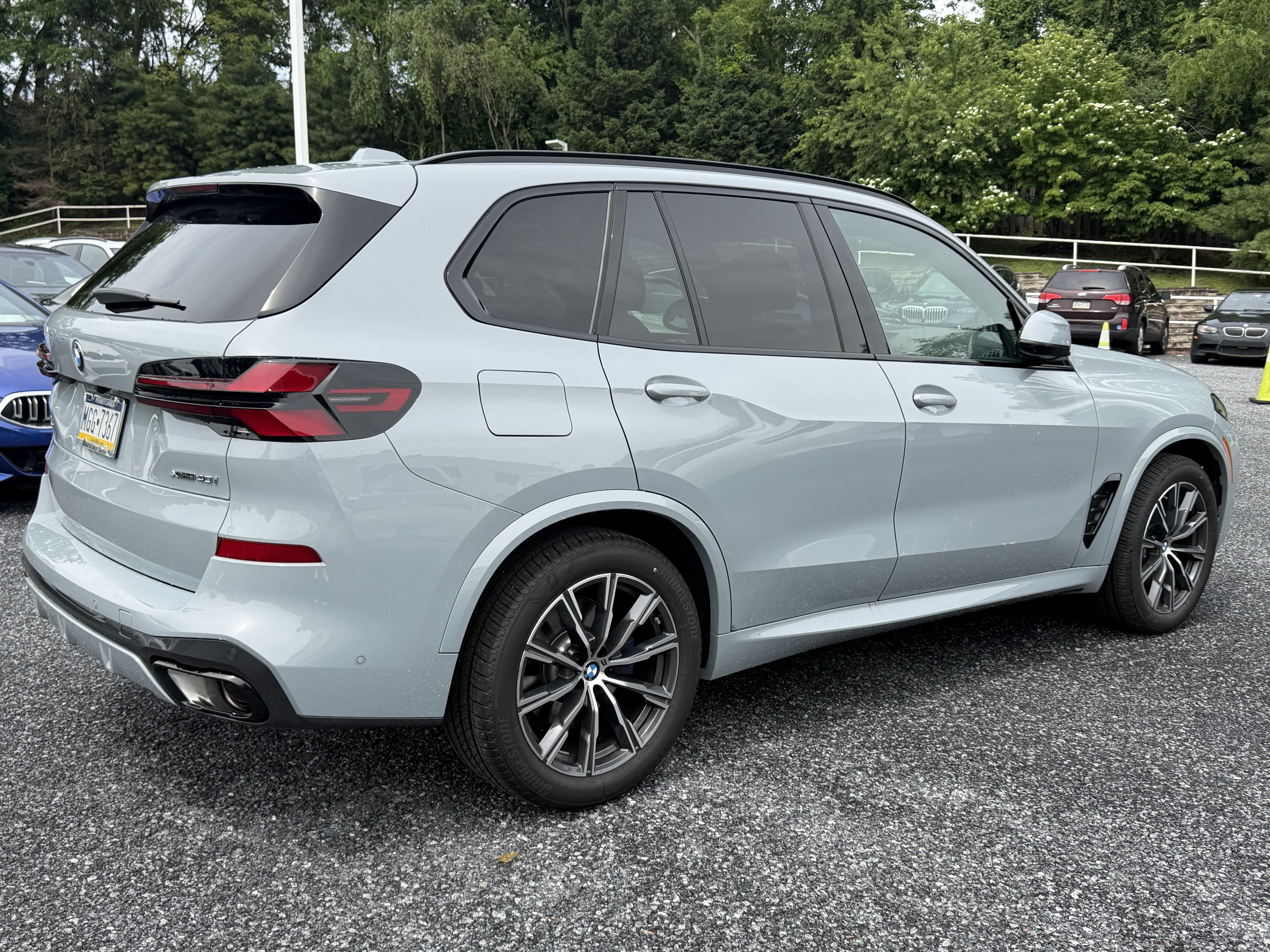 Used 2026 BMW X5 xDrive40i w/ M Sport Package AWD/4WD image 4