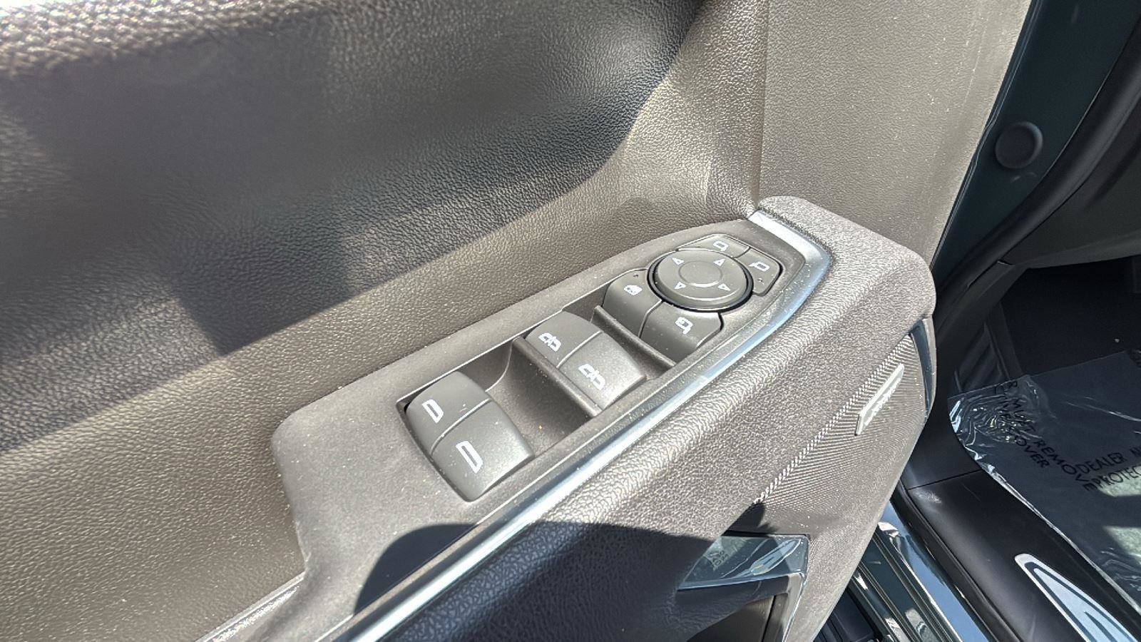 Used 2025 Chevrolet Silverado 1500 LTZ w/ LTZ Premium Package AWD/4WD image 25